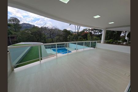 Casa à venda com 810m², 6 quartos e 8 vagas