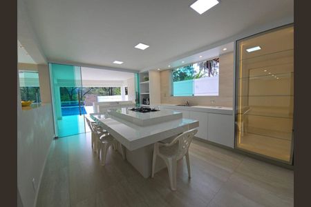Casa à venda com 810m², 6 quartos e 8 vagas