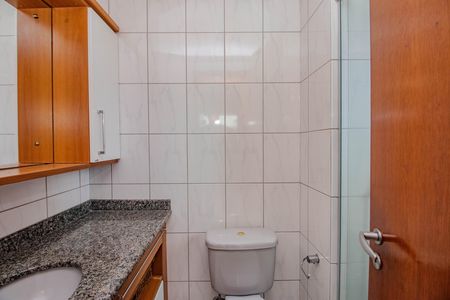 Apartamento à venda com 82m², 3 quartos e 1 vaga Apartamento à venda com 82m², 3 quartos e 1 vagaBanheiro da Suíte