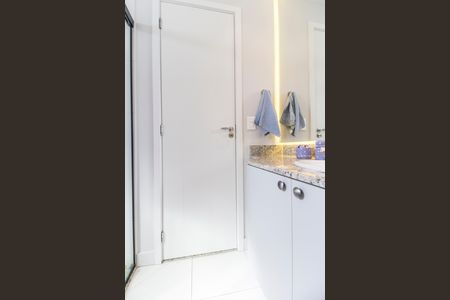 Apartamento para alugar com 83m², 1 quarto e 2 vagas Apartamento para alugar com 83m², 1 quarto e 2 vagasBanheiro da Suíte