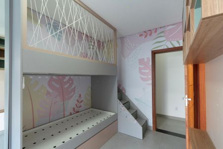 Casa de condomínio para alugar com 160m², 3 quartos e 2 vagas