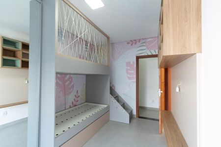 Casa de condomínio para alugar com 160m², 3 quartos e 2 vagas