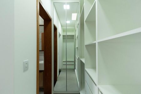 Casa de condomínio para alugar com 160m², 3 quartos e 2 vagas