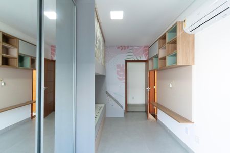 Casa de condomínio para alugar com 160m², 3 quartos e 2 vagas