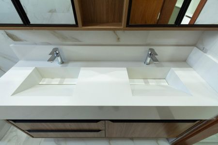 Casa de condomínio para alugar com 160m², 3 quartos e 2 vagas