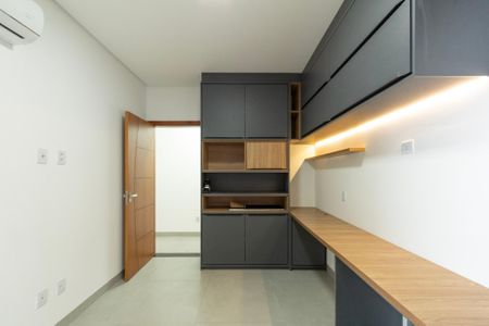 Casa de condomínio para alugar com 160m², 3 quartos e 2 vagas