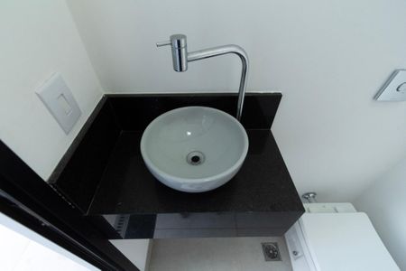 Casa de condomínio para alugar com 160m², 3 quartos e 2 vagas