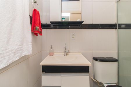 Casa à venda com 175m², 2 quartos e 1 vagaBanheiro