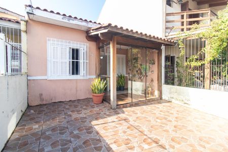 Casa à venda com 175m², 2 quartos e 1 vagaFachada