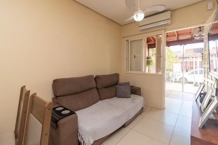 Sala de casa à venda com 2 quartos, 175m² em Hípica, Porto Alegre