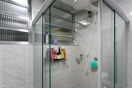 Apartamento à venda com 95m², 3 quartos e sem vaga Apartamento à venda com 95m², 3 quartos e sem vagaBanheiro da Suíte