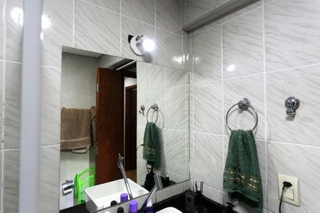 Apartamento à venda com 95m², 3 quartos e sem vaga Apartamento à venda com 95m², 3 quartos e sem vagaBanheiro da Suíte