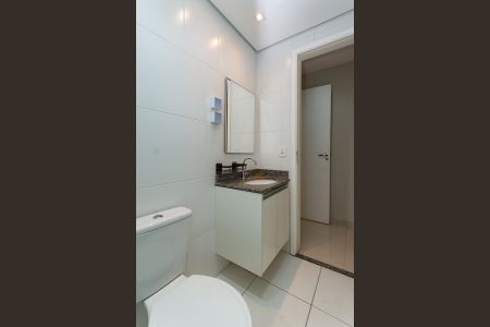 Apartamento para alugar com 49m², 2 quartos e 1 vaga Apartamento para alugar com 49m², 2 quartos e 1 vagaBanheiro do quarto 1 Suíte