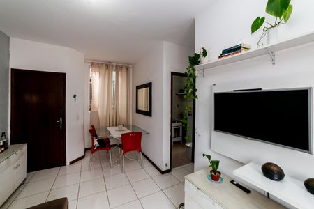 Sala de apartamento à venda com 3 quartos, 62m² em Lagoinha, Belo Horizonte