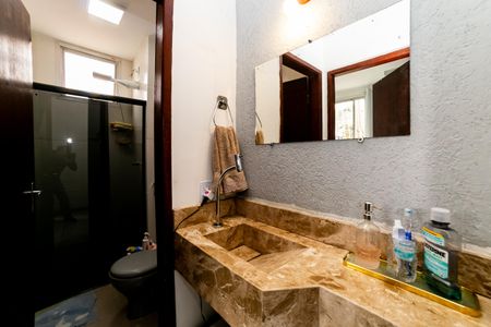 Apartamento à venda com 62m², 3 quartos e 1 vaga Apartamento à venda com 62m², 3 quartos e 1 vagaBanheiro Social