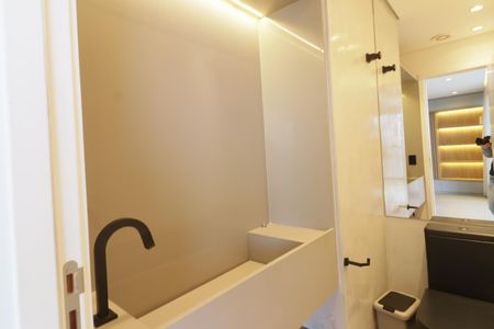 Apartamento para alugar com 173m², 2 quartos e 4 vagasLavabo