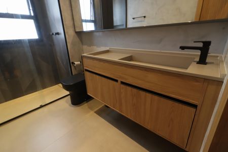 Apartamento para alugar com 173m², 2 quartos e 4 vagasBanheiro da Suíte 1