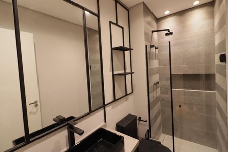 Apartamento para alugar com 173m², 2 quartos e 4 vagasBanheiro da Suíte 2