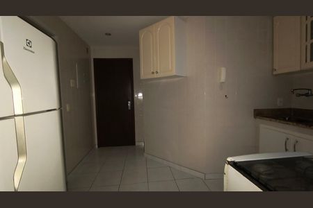 Apartamento à venda com 111m², 2 quartos e 1 vagaCozinha e Área de Serviço 