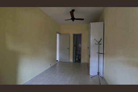 Apartamento à venda com 111m², 2 quartos e 1 vagaSuíte 
