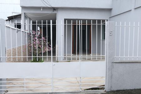 Casa para alugar com 102m², 2 quartos e 1 vagaEntrada
