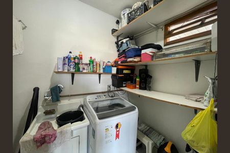Casa à venda com 145m², 3 quartos e 2 vagas