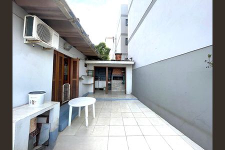 Casa à venda com 145m², 3 quartos e 2 vagas