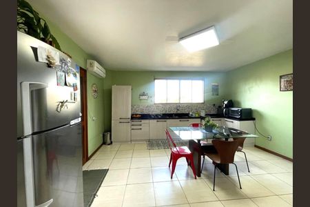Casa à venda com 145m², 3 quartos e 2 vagas