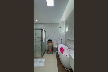 Casa para alugar com 600m², 6 quartos e 2 vagas Casa para alugar com 600m², 6 quartos e 2 vagasBanheiro da Suíte