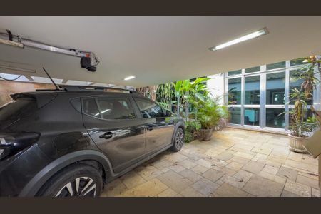 Casa para alugar com 600m², 6 quartos e 2 vagas Casa para alugar com 600m², 6 quartos e 2 vagasGaragem