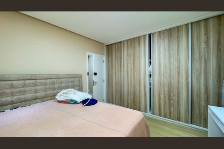 Casa para alugar com 600m², 6 quartos e 2 vagas Casa para alugar com 600m², 6 quartos e 2 vagasQuarto 2 - Suíte