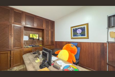 Casa para alugar com 600m², 6 quartos e 2 vagas Casa para alugar com 600m², 6 quartos e 2 vagasEscritório