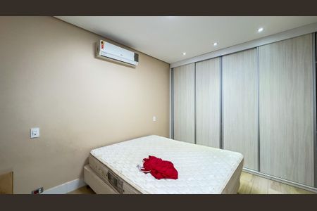 Casa para alugar com 600m², 6 quartos e 2 vagas Casa para alugar com 600m², 6 quartos e 2 vagasQuarto 4