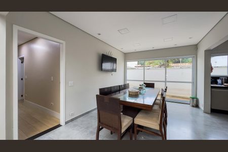 Casa para alugar com 600m², 6 quartos e 2 vagas Casa para alugar com 600m², 6 quartos e 2 vagasSala de Jantar