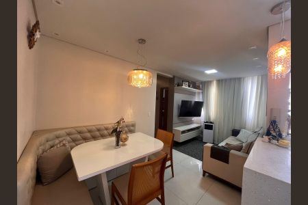 Apartamento à venda com 49m², 2 quartos e 1 vaga Apartamento à venda com 49m², 2 quartos e 1 vagaSala de Jantar