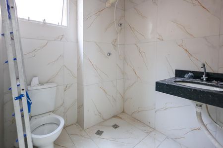 Casa de condomínio para alugar com 56m², 2 quartos e 1 vaga Casa de condomínio para alugar com 56m², 2 quartos e 1 vagaBanheiro