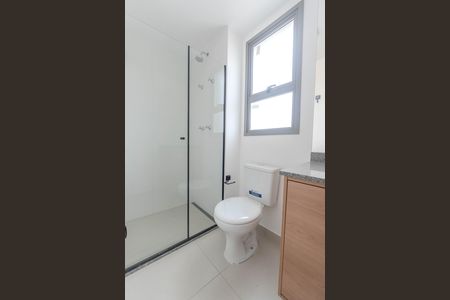 Banheiro de kitnet/studio para alugar com 1 quarto, 25m² em Bela Vista, São Paulo