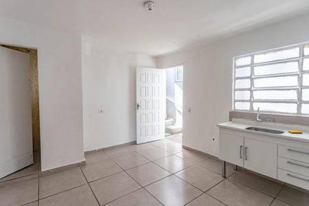 Cozinha  de casa para alugar com 1 quarto, 60m² em Jardim Miriam, São Paulo