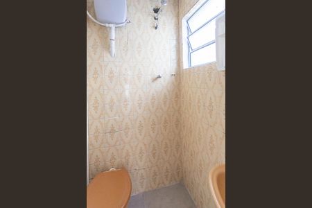 Banheiro  de casa para alugar com 1 quarto, 60m² em Jardim Miriam, São Paulo