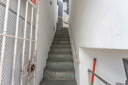 Casa para alugar com 60m², 1 quarto e sem vaga Casa para alugar com 60m², 1 quarto e sem vagaEntrada