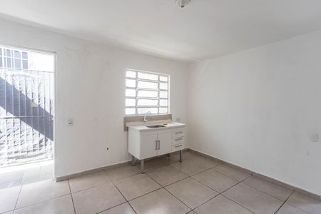 Cozinha  de casa para alugar com 1 quarto, 60m² em Jardim Miriam, São Paulo