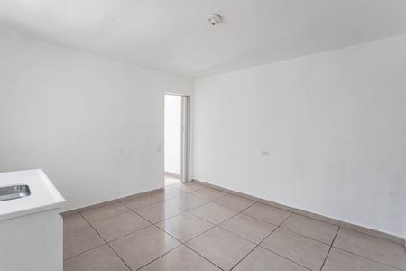 Cozinha  de casa para alugar com 1 quarto, 60m² em Jardim Miriam, São Paulo
