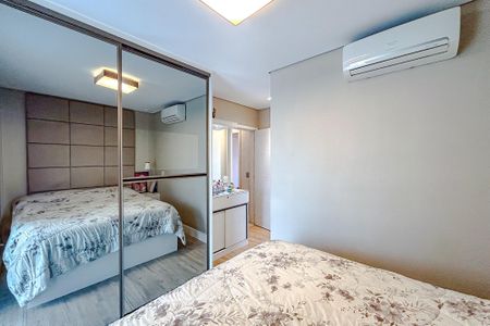 Apartamento à venda com 102m², 3 quartos e 2 vagasQuarto 2 - Suíte
