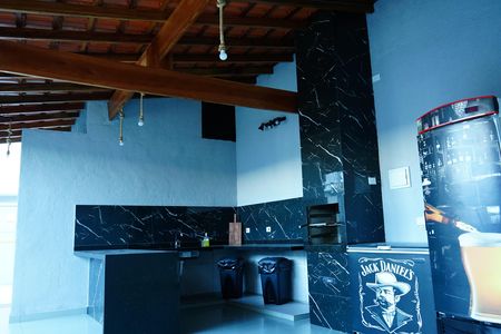 Apartamento à venda com 180m², 3 quartos e 3 vagasÁrea comum - Churrasqueira