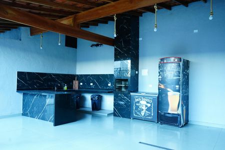 Apartamento à venda com 180m², 3 quartos e 3 vagasÁrea comum - Churrasqueira