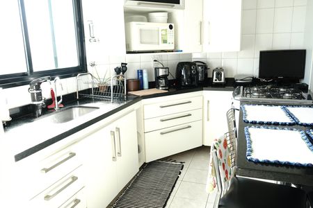 Apartamento à venda com 180m², 3 quartos e 3 vagasCozinha
