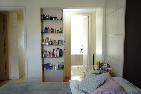 Apartamento à venda com 180m², 3 quartos e 3 vagasSuite 