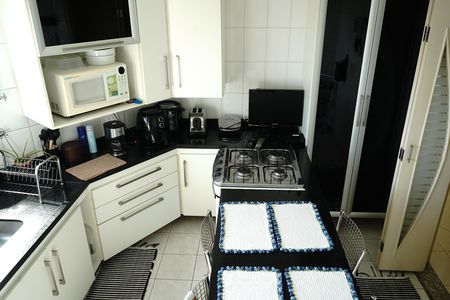 Apartamento à venda com 180m², 3 quartos e 3 vagasCozinha