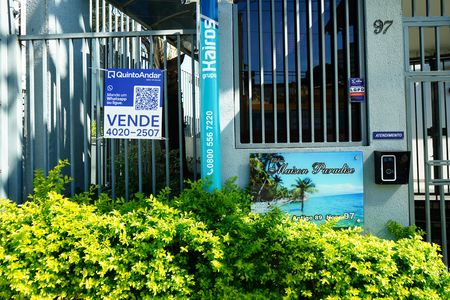Apartamento à venda com 180m², 3 quartos e 3 vagasFachada