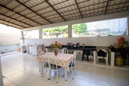 Casa à venda com 111m², 3 quartos e 3 vagas Casa à venda com 111m², 3 quartos e 3 vagasÁrea gourmet
